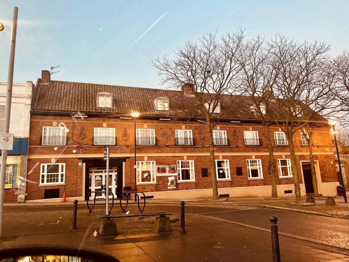 Sneyd Arms Hotel Tunstall Chatterley Buitenkant foto